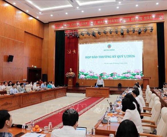 Dồn lực đầu tư công, tiêu dùng, xuất khẩu và các động lực tăng trưởng mới