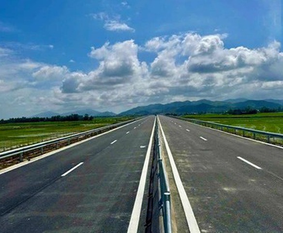 Ngày mai, thông xe cao tốc gần 11.000 tỷ có bóng dáng Tập đoàn Đèo Cả