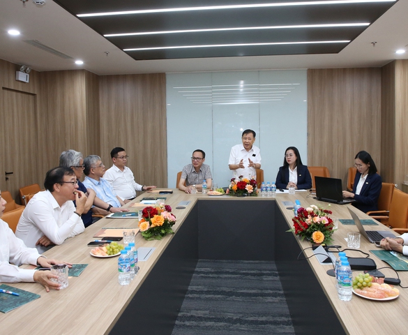 Hội đồng Giám khảo Chung khảo Giải thưởng Quốc gia Bất động sản Việt Nam lần thứ II làm việc với Hata Homes