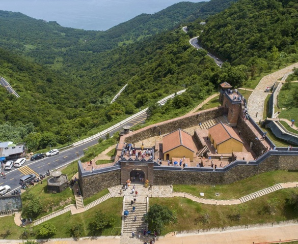 ‘Thiên hạ đệ nhất hùng quan’ trên đỉnh đèo hồi sinh sau gần 200 năm