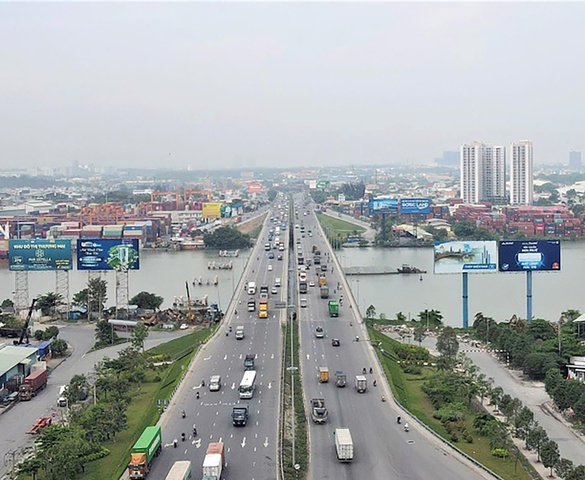 Đề xuất nâng tĩnh không cây cầu hơn 60 năm tuổi kết nối hai thành phố giàu bậc nhất Việt Nam lên 7m