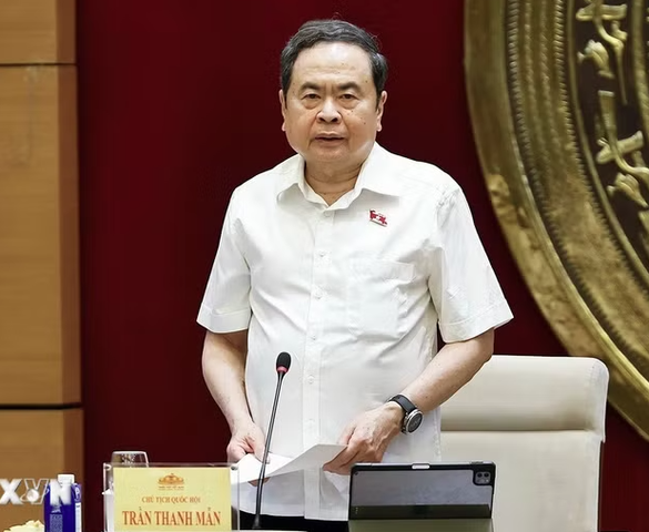 Ủy ban Khoa học, Công nghệ và Môi trường không được phép đi sau thực tiễn