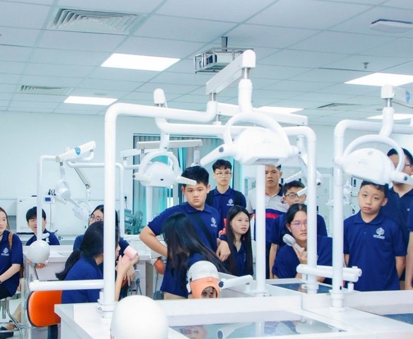 UKA, iSchool và HIU mở rộng hành trình hướng nghiệp cho học sinh toàn quốc