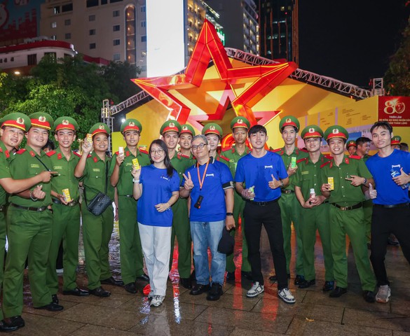 Tham dự Gala “Tổ quốc bình yên”, đừng quên ghé trạm Vinamilk “nạp năng lượng”