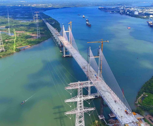 Việt Nam sở hữu cầu dây văng có tĩnh không cao kỷ lục: Kết cấu dây văng dẻ quạt, chịu được trọng tải lớn