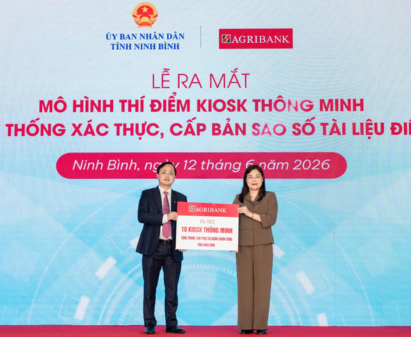 Agribank đồng hành cùng tỉnh Ninh Bình triển khai mô hình Kiosk thông minh: “Cú hích” chuyển đổi số hành chính công