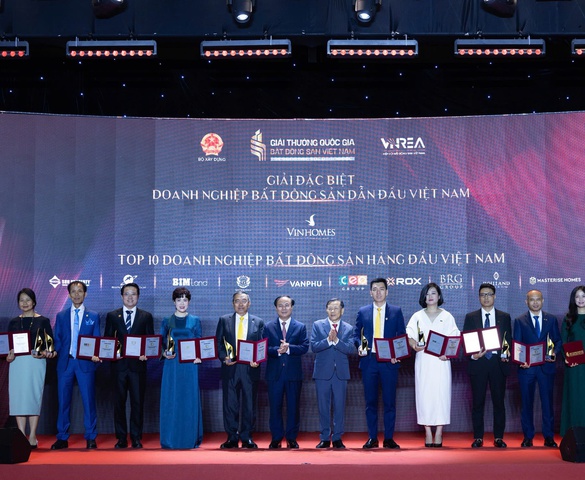 Giải Đặc biệt Doanh nghiệp bất động sản dẫn đầu Việt Nam và TOP 10 doanh nghiệp bất động sản hàng đầu Việt Nam