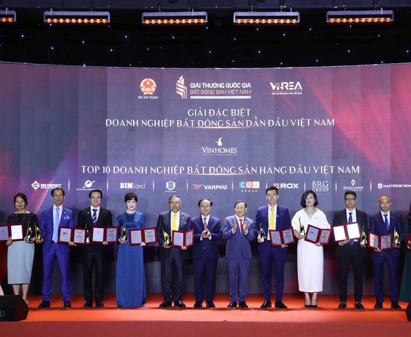 Nhiều doanh nhân tiêu biểu quy tụ tại Lễ trao Giải thưởng Quốc gia Bất động sản Việt Nam lần thứ II