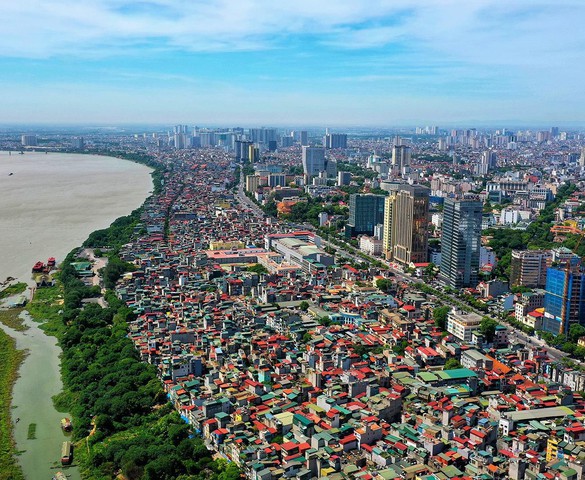 Nhà phố Hà Nội đối mặt áp lực kép từ quy hoạch và giá cao