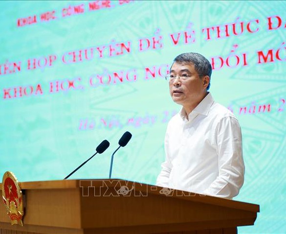 Thủ tướng Lê Minh Hưng: Tập trung nguồn lực cho sản phẩm chiến lược có khả năng dẫn dắt
