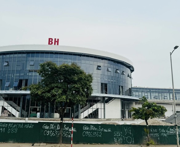 Bến xe khách thứ 7 hiện đại nhất Hà Nội lỡ hẹn vận hành?