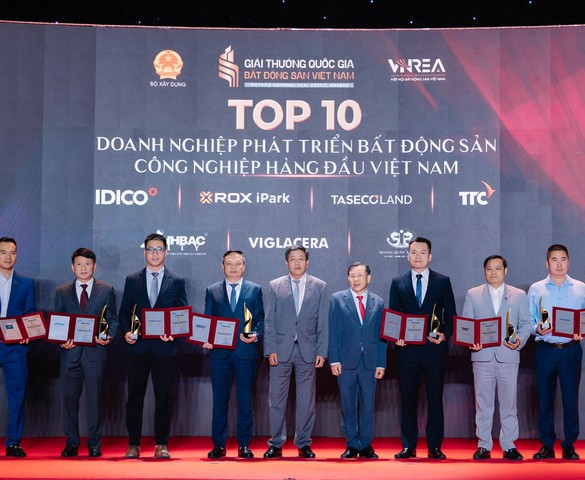 Ghi nhận những đóng góp của Top 10 doanh nghiệp phát triển bất động sản công nghiệp hàng đầu Việt Nam