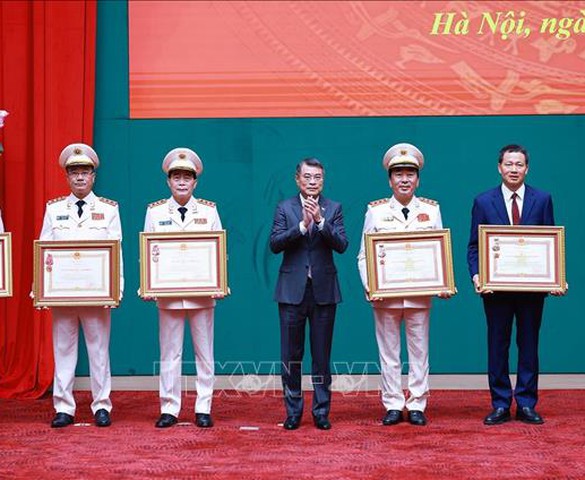Thủ tướng Lê Minh Hưng: Cần gắn bảo đảm an ninh với mở rộng không gian phát triển đất nước