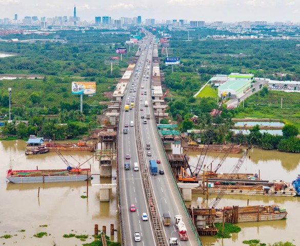 Huy động hơn 800 kỹ sư, 100 máy móc, đại dự án gần 15.000 tỷ do liên danh Đèo Cả thi công tăng tốc về đích
