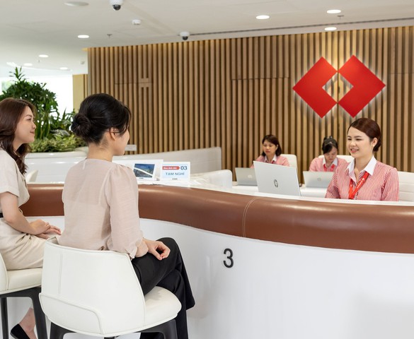 Lợi nhuận quý II Techcombank chạm đỉnh mới từ động lực tăng trưởng đa chiều