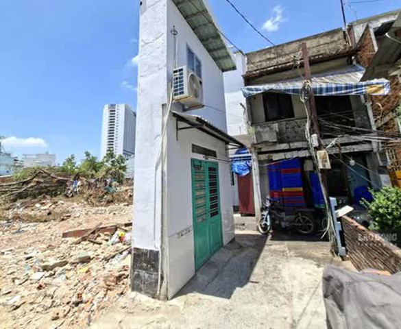 TP.HCM: Xuất hiện các căn nhà siêu mỏng sau giải tỏa dự án rạch Xuyên Tâm