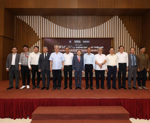 Hội thảo "Vĩnh Long trong không gian phát triển mới: Động lực đô thị hóa và cơ hội kiến tạo chuẩn sống thế hệ mới"