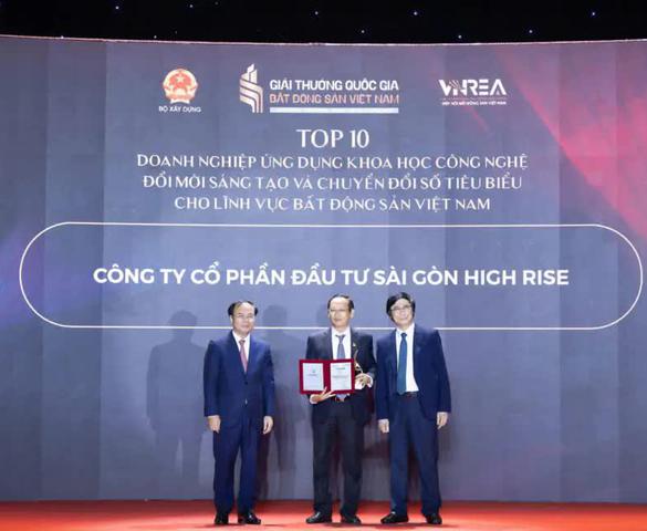 Sai Gon High Rise được vinh danh Top 10 doanh nghiệp ứng dụng khoa học công nghệ, đổi mới sáng tạo và chuyển đổi số tiêu biểu trong lĩnh vực bất động sản Việt Nam