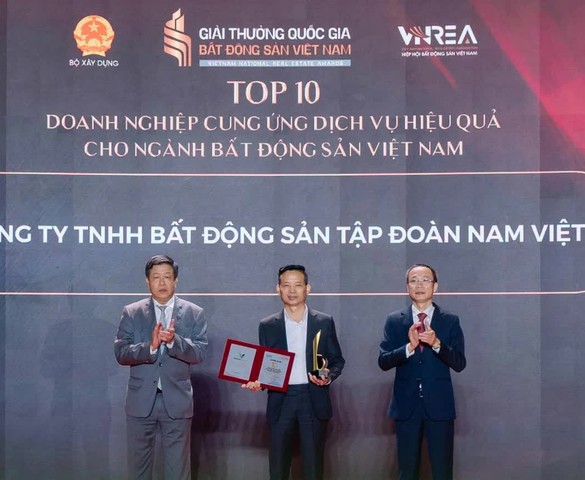 Nam Việt Group được vinh danh Top 10 Doanh nghiệp cung ứng dịch vụ hiệu quả cho ngành bất động sản Việt Nam
