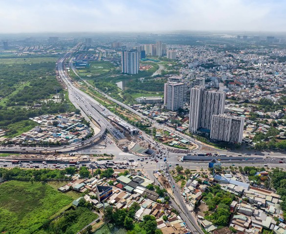 Khi lãi suất tạo đỉnh, đừng chọn bất động sản chỉ vì giá, hãy chọn vì "sống được"