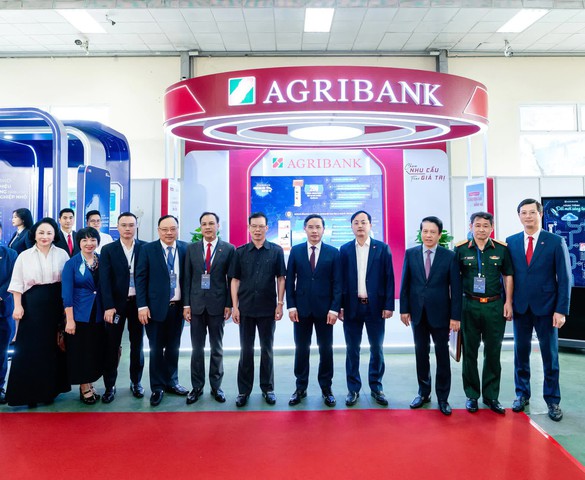 Agribank tăng tốc chuyển đổi số, ghi dấu ấn tại sự kiện Chuyển đổi số ngành Ngân hàng 2026