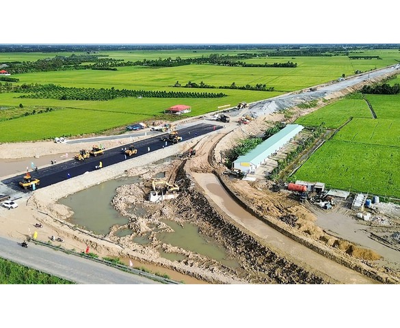 Đẩy nhanh tiến độ dự án xây dựng đường bộ cao tốc Châu Đốc - Cần Thơ - Sóc Trăng
