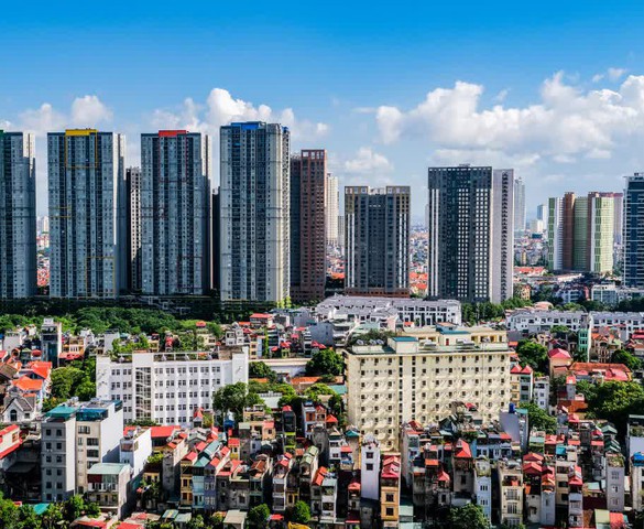 Khơi thông dòng vốn tín dụng bất động sản: Từ hạ nhiệt lãi suất đến bài toán phân bổ trúng đích