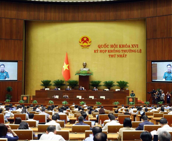 Ngày 24/8, Quốc hội thông qua 8 Luật, 11 Nghị quyết và bế mạc kỳ họp