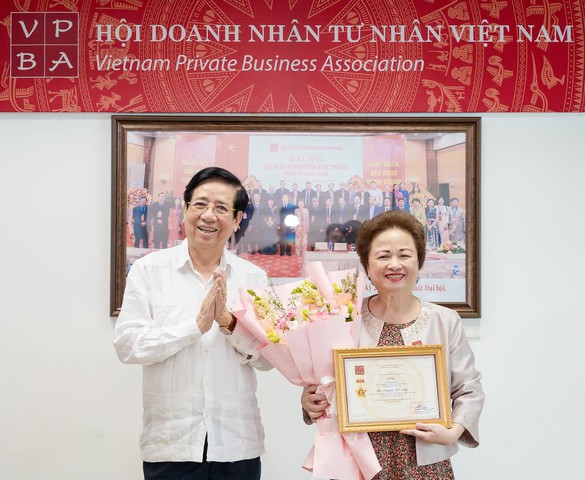 Anh hùng Lao động Nguyễn Thị Nga được bầu làm Chủ tịch Hội Doanh nhân Tư nhân Việt Nam