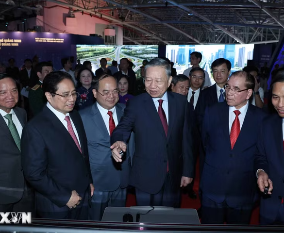 Tổng Bí thư, Chủ tịch nước dự Lễ công bố Nghị quyết về việc thành lập thành phố Quảng Ninh