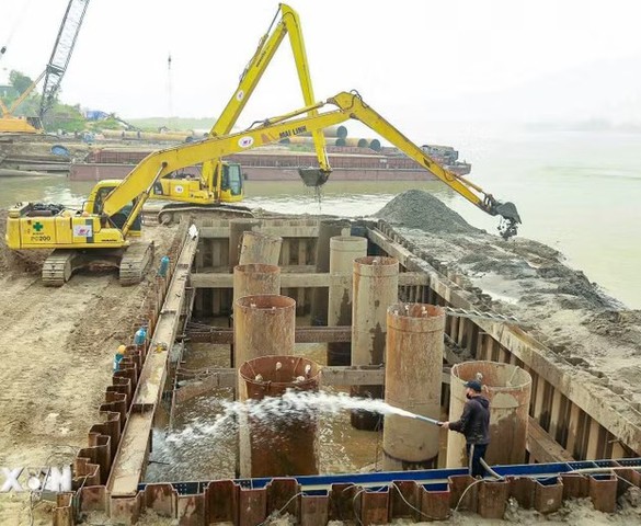 Hà Nội tăng tốc các dự án cầu vượt sông Hồng, phấn đấu về đích trước APEC 2027