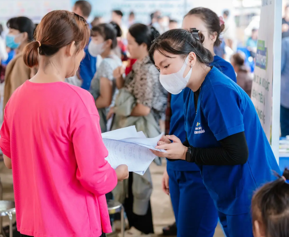 Long Châu và Abbott mở rộng chương trình vì cộng đồng, nâng cao sức khoẻ tiêu hoá cho hàng ngàn người dân