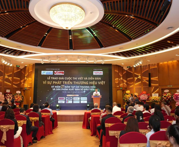 Tạp chí Thương hiệu và Sản phẩm tổ chức Lễ trao giải cuộc thi viết và Diễn đàn vì sự phát triển thương hiệu Việt