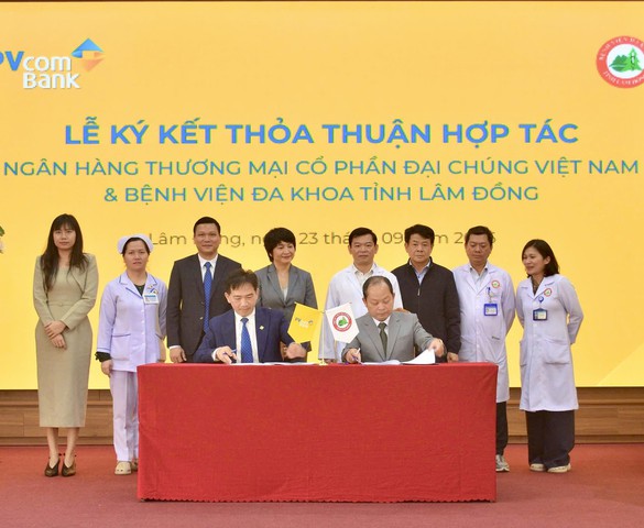 PVcomBank ký kết Thỏa thuận hợp tác với Bệnh viện Đa khoa tỉnh Lâm Đồng