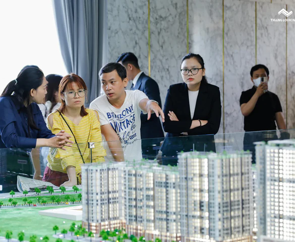 Có nhất thiết phải chờ “đủ tiền” mới mua căn nhà đầu tiên?