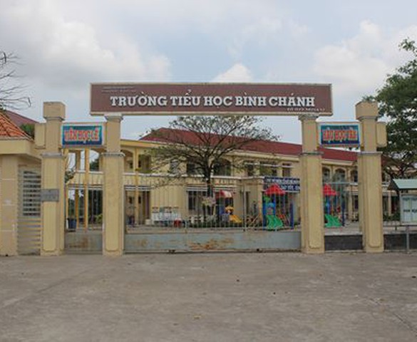 Ai mới phải quỳ???
