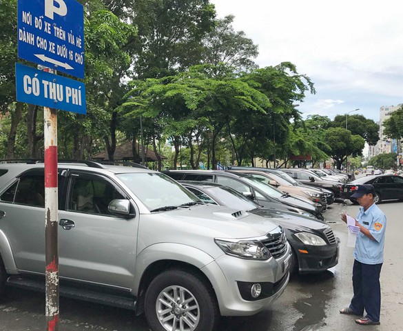 Bãi đỗ xe lậu có “lên ngôi”?