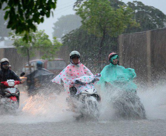 Dự báo thời tiết ngày 4/8/2019: Hà Nội đề phòng lốc, sét và gió giật mạnh trong cơn dông