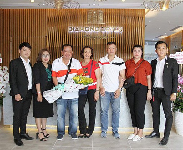 Phuc Khang hands over more apartments at Block C of Diamond Lotus Riverside