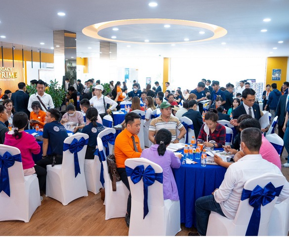 Thị trường bất động sản cận Tết tăng nhiệt