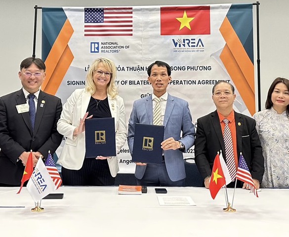 VNREA ký kết thoả thuận hợp tác song phương với Hiệp hội Môi giới Bất động sản Hoa Kỳ