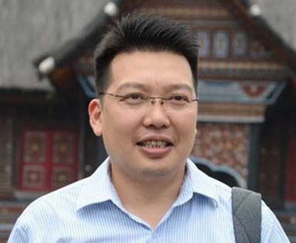Người bắc nhịp cầu văn