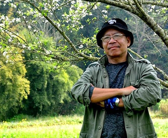 Nhà văn Trung Sĩ