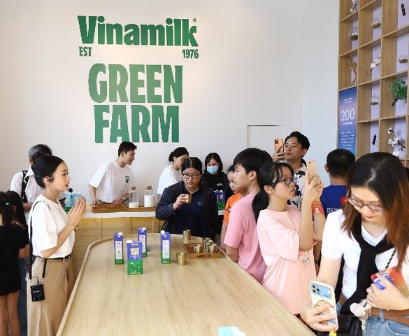 Vinamilk gây ấn tượng với màn ra mắt sữa tươi Green Farm hội tụ công nghệ đột phá