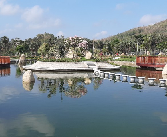 Chúng ta nên thuộc về nhau