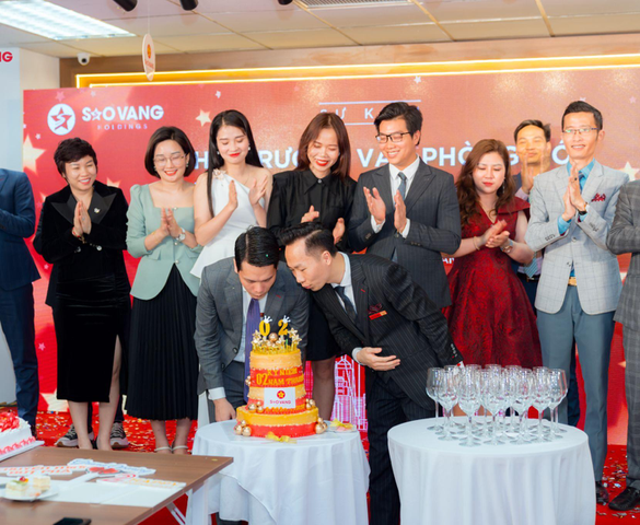 Sao Vàng Holdings khai trương văn phòng mới và kỷ niệm sinh nhật 2 tuổi