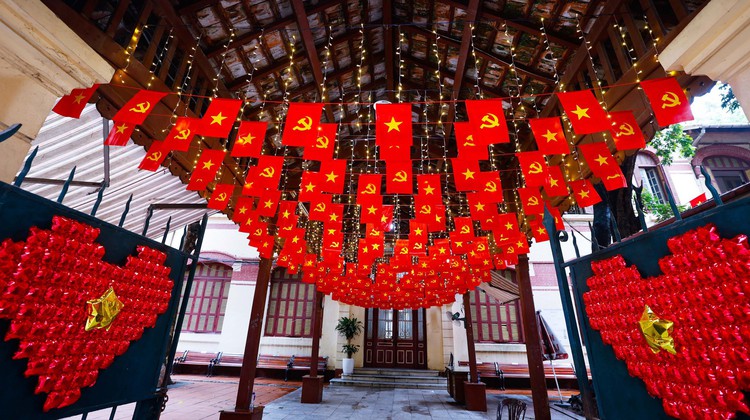 Photo Travel: Hà Nội trong muôn ánh sao vàng
