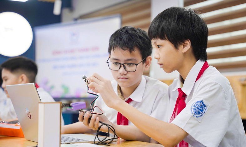 STEM Innovation Petrovietnam: Thắp sáng "nguồn năng lượng tri thức" cho tương lai đất nước