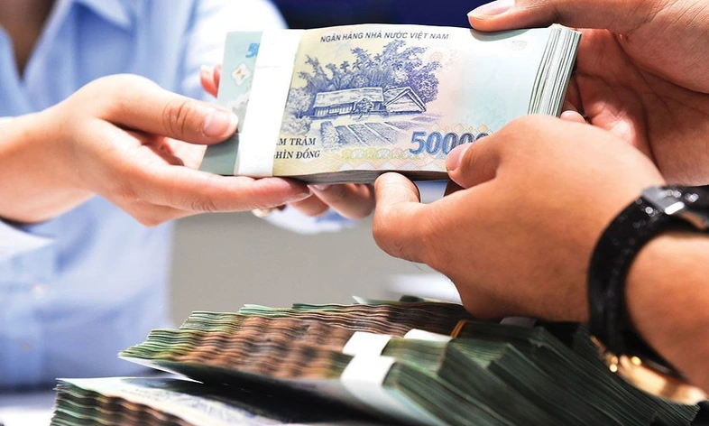 Tín dụng kiểm soát chặt chẽ, các nhà băng có "nắn" dòng vốn về phía cá nhân?